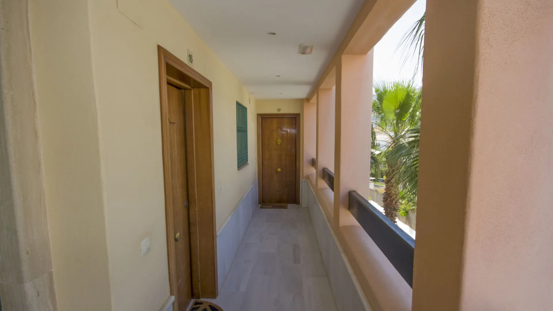 Burriana Playa Ibnsadi Nerja Canovas