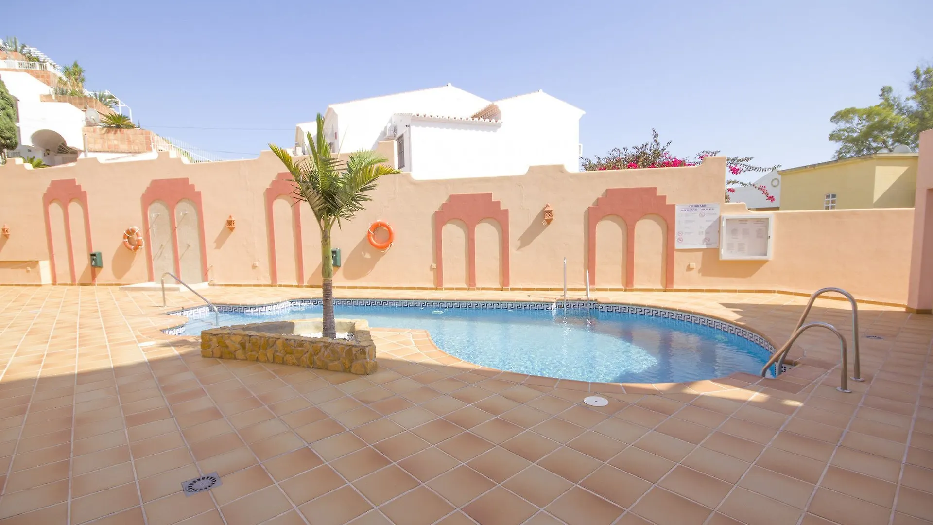 Apartment Burriana Playa Ibnsadi Nerja Canovas Spain